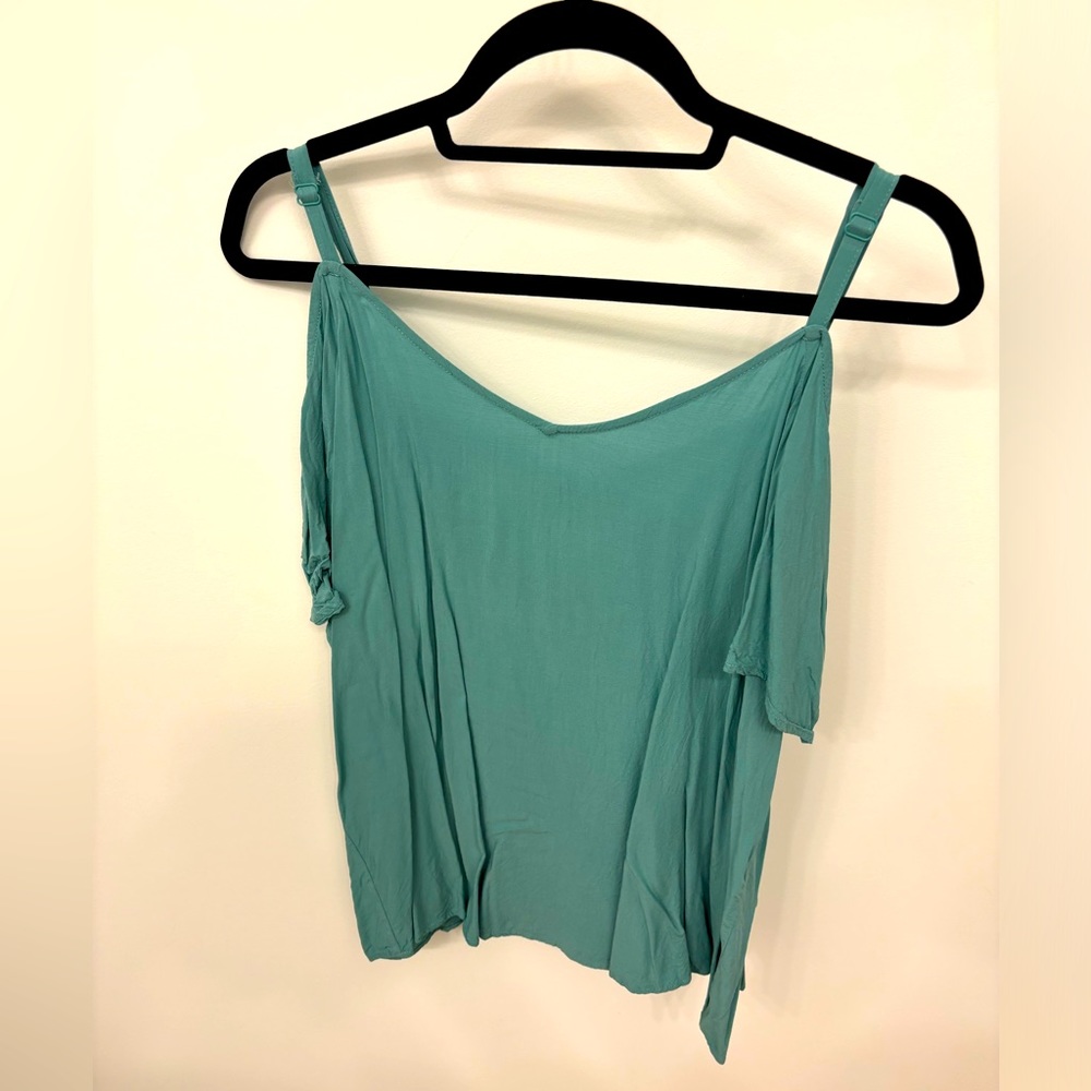 Torrid Short Sleeve Cold Shoulder Top, Faded Mint